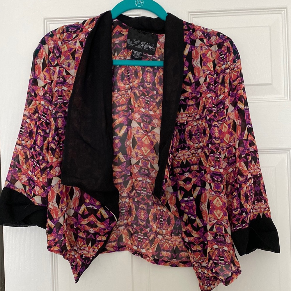 Daytrip geometric M funky 70s blouse purple red